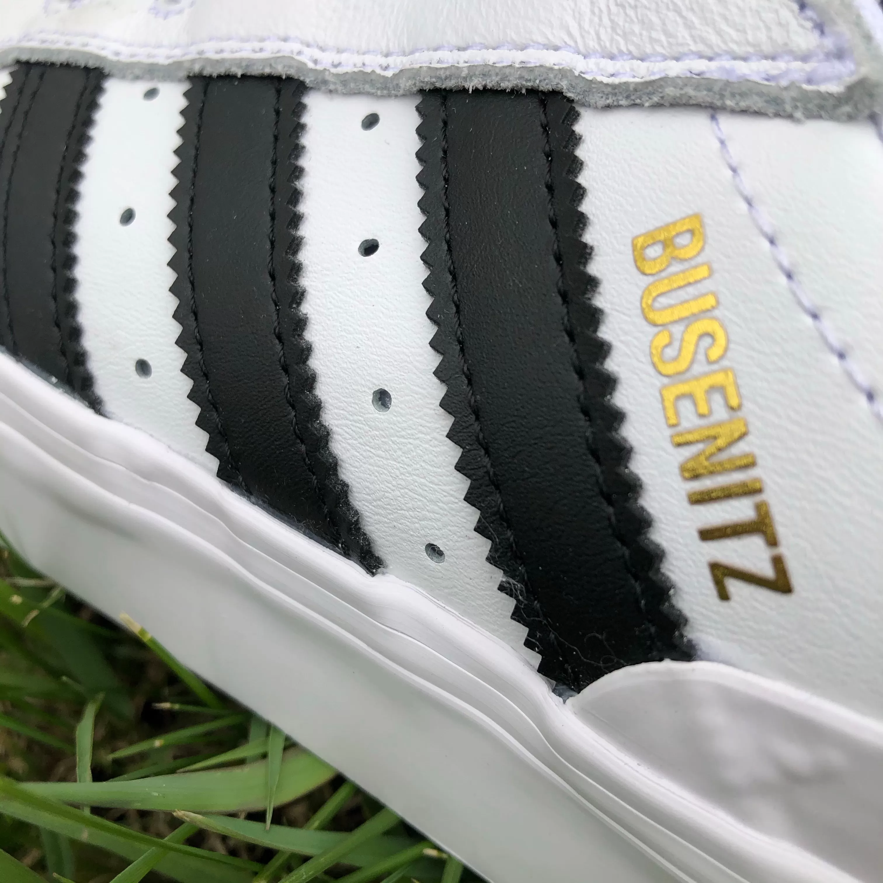 ADIDAS BUSENITZ VULC II WHITE BLACK WHITE