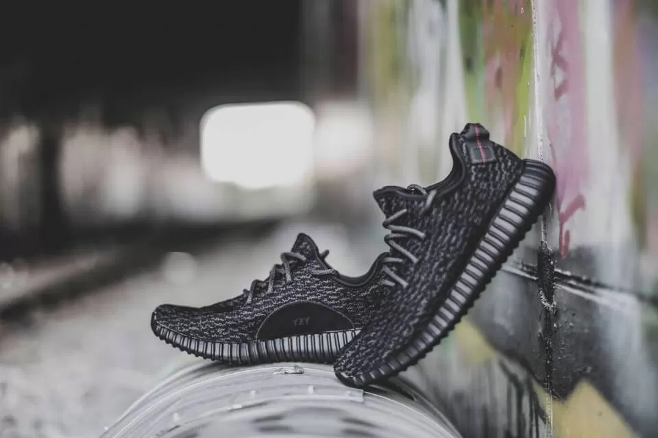 adidas Yeezy Boost 350 Pirate Black