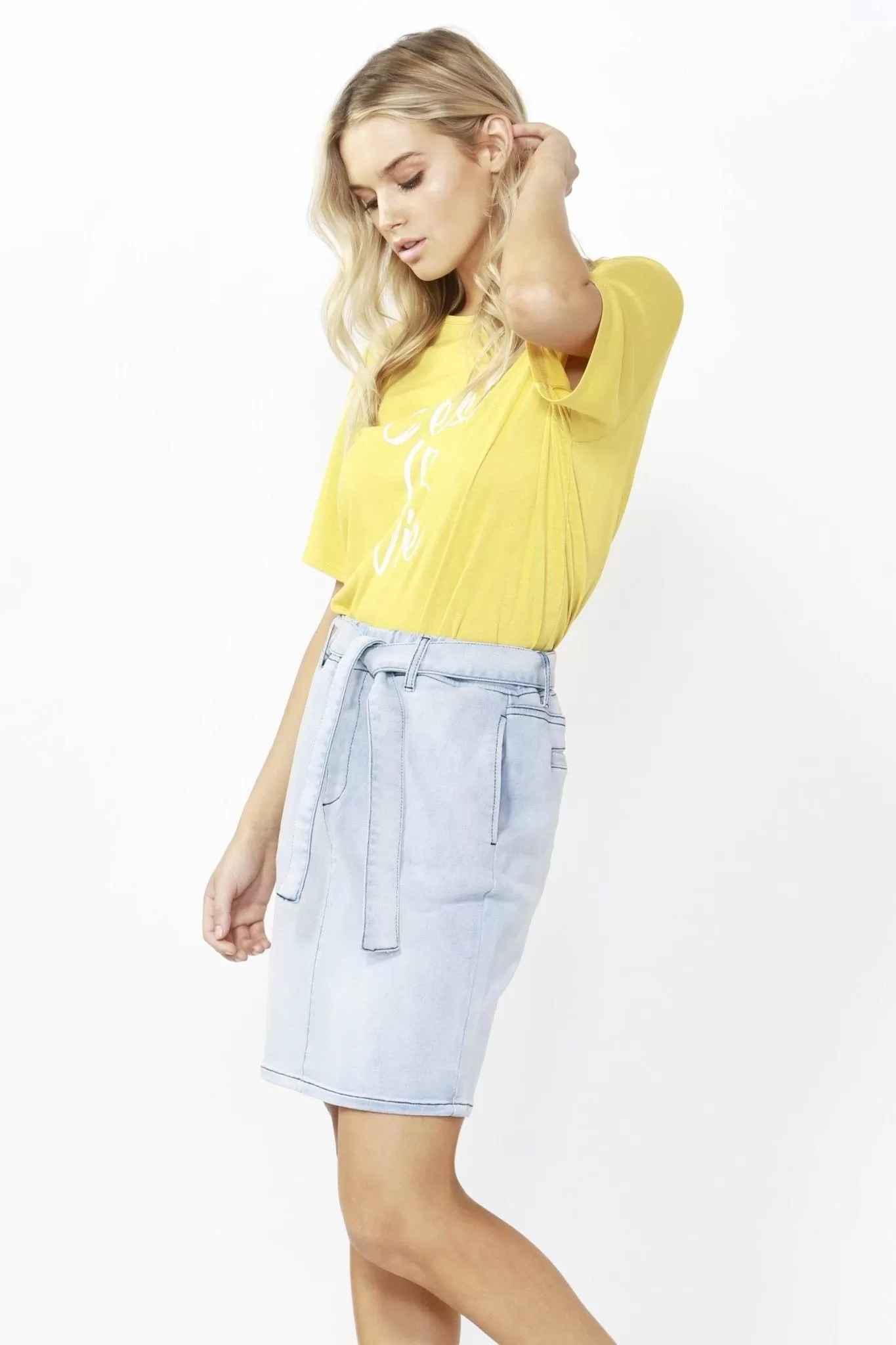 Betty Basics Archer Stretch Denim Skirt in Sky Blue