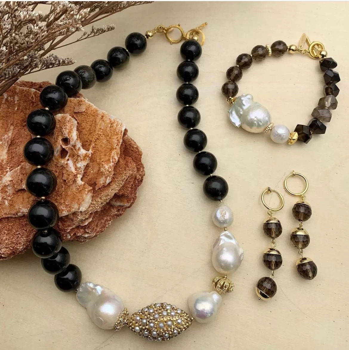 Black Obsidian With Baroque Pearl Gorgeous Necklace CN047