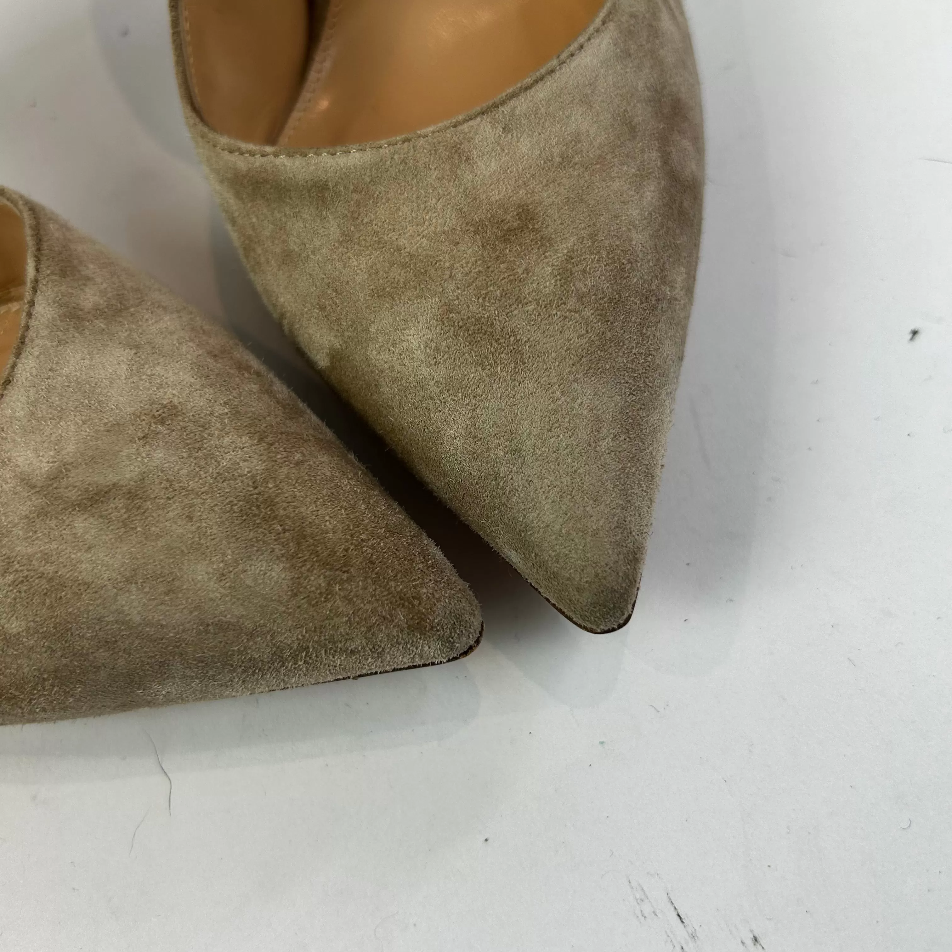 Gianvito Rossi Brand New 510 Beige Suede 100 Heels 38.5