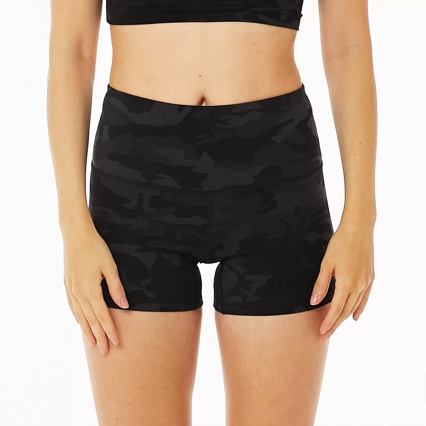 Levi Short - Black Camo