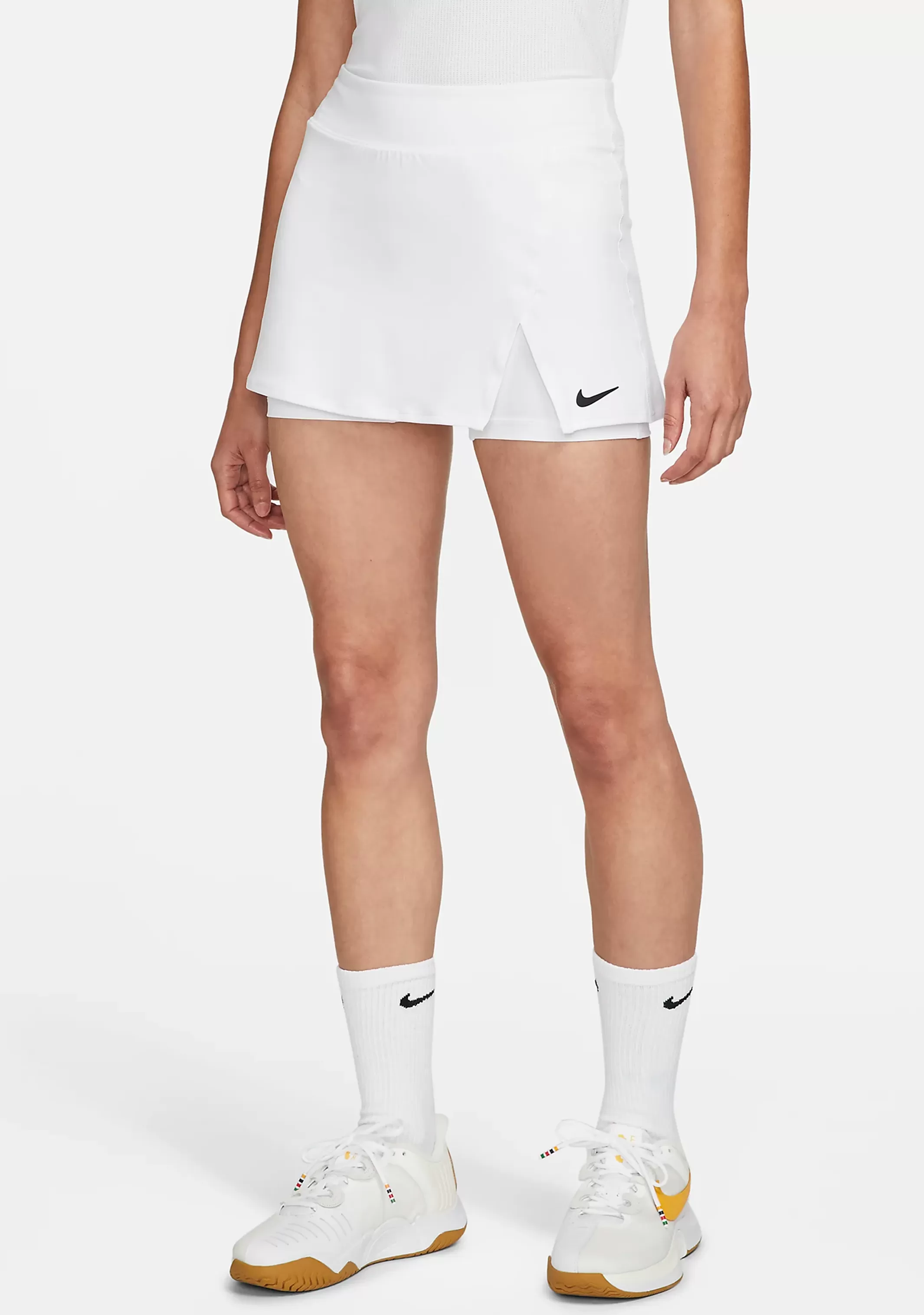 NikeCourt Dri-FIT Victory Women's Tennis Skirt <br> DH9779 100